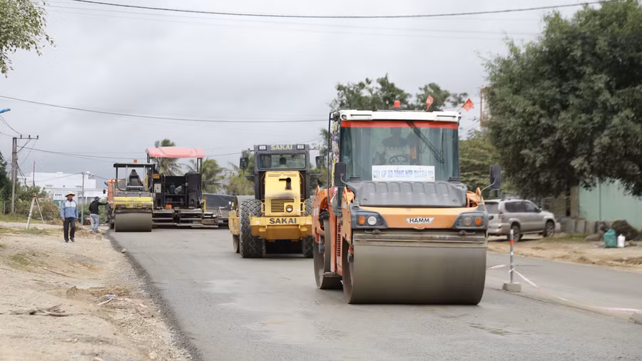 Đẩy nhanh tiến độ thực hiện dự án cải tạo, nâng cấp quốc lộ 19. Ảnh: P.V Đẩy nhanh tiến độ thực hiện dự án cải tạo, nâng cấp quốc lộ 19. Ảnh: P.V