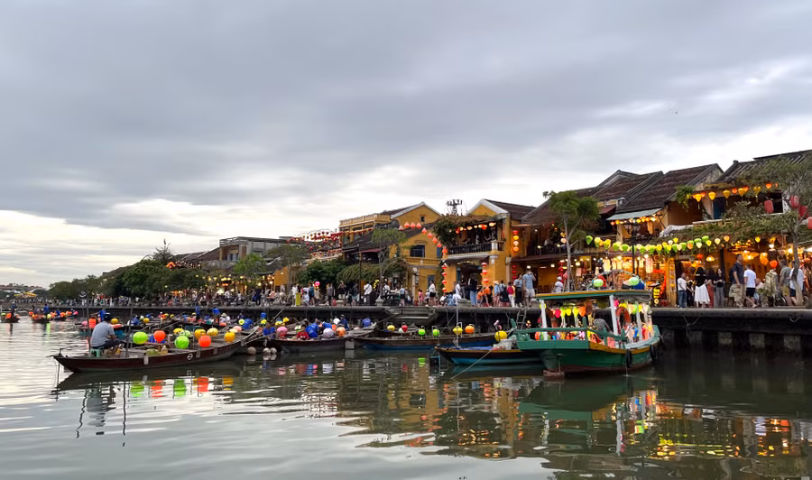 Đô thị cổ Hội An ngày nay là một điển hình đặc biệt về cảng thị truyền thống ở Đông Nam Á được bảo tồn nguyên vẹn và chu đáo. Ảnh: Phương Vi