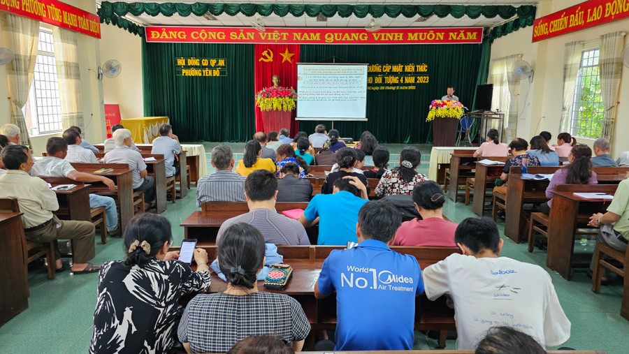 Quang cảnh lớp bồi dưỡng. Ảnh: Bá Bính