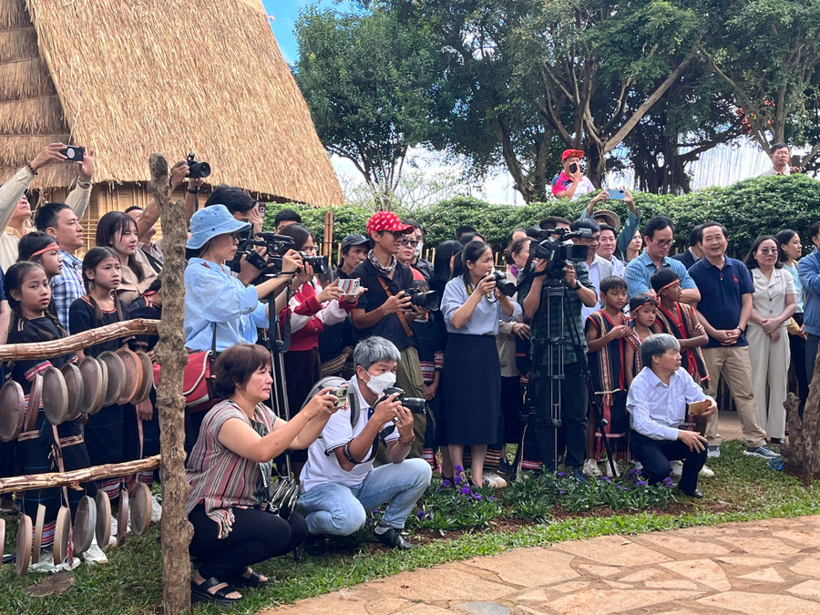 Cuộc thi “Ảnh đẹp tuyên truyền, quảng bá Du lịch Gia Lai năm 2024” dành cho tất cả những người quan tâm đến sự phát triển du lịch tỉnh Gia Lai. Ảnh: P.V Cuộc thi “Ảnh đẹp tuyên truyền, quảng bá Du lịch Gia Lai năm 2024” dành cho tất cả những người quan tâm đến sự phát triển du lịch tỉnh Gia Lai. Ảnh: P.V