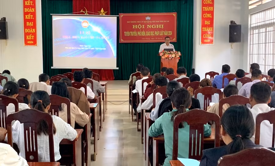 Quang cảnh hội nghị tại huyện Chư Prông. Ảnh: Ngọc Anh