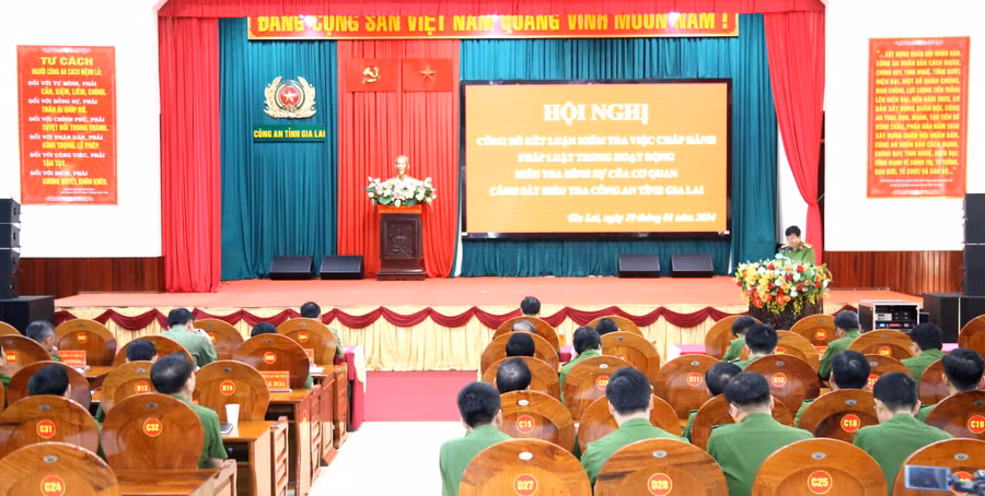 Quang cảnh hội nghị. Ảnh: Hữu Trường