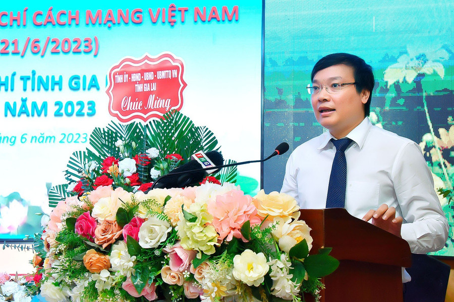 Chủ tịch UBND tỉnh Trương Hải Long phát biểu tại buổi tọa đàm. Ảnh: Đức Thụy Chủ tịch UBND tỉnh Trương Hải Long phát biểu tại buổi tọa đàm. Ảnh: Đức Thụy