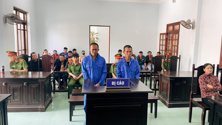 Các bị cáo tại phiên tòa. Ảnh: Hoa Mai