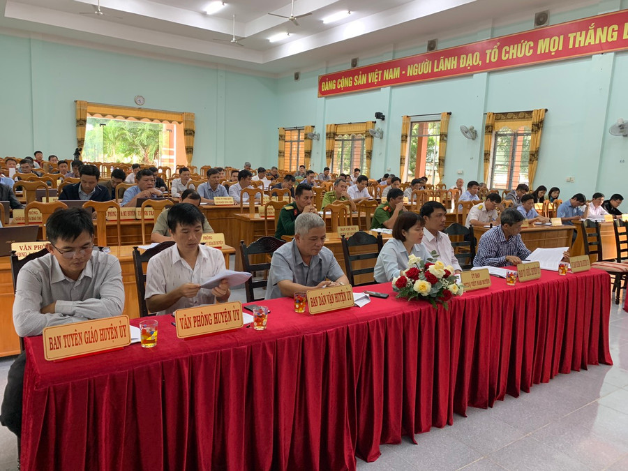 Quang cảnh hội nghị tại huyện Kông Chro. Ảnh: Thúy Ngọ Quang cảnh hội nghị tại huyện Kông Chro. Ảnh: Thúy Ngọ