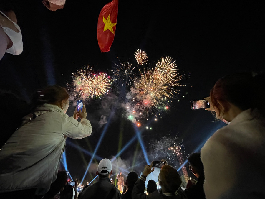 Tường thuật trực tiếp: Lễ hội Giao thừa mừng xuân Giáp Thìn năm 2024 tại TP. Pleiku ảnh 41