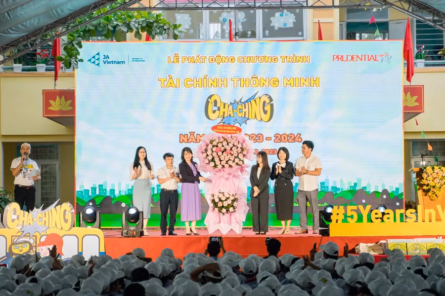 Lễ Phát động dự án tài chính thông minh Cha-Ching tại Quảng Bình đánh dấu cột mốc năm thứ 5 triển khai tại Việt Nam. Ảnh: BTC