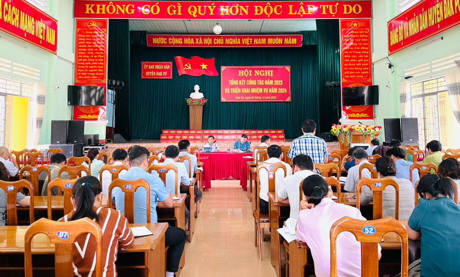 Quang cảnh hội nghị. Ảnh: Nguyễn Hiền