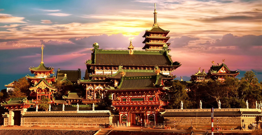 Chùa Minh Thành mang đậm kiến trúc phong cách Nhật Bản. Chùa Minh Thành mang đậm kiến trúc phong cách Nhật Bản.