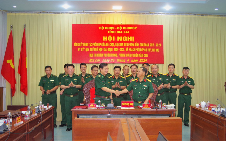 Hai đơn vị ký kết quy chế phối hợp. Ảnh: Thanh Tuyền Hai đơn vị ký kết quy chế phối hợp. Ảnh: Thanh Tuyền