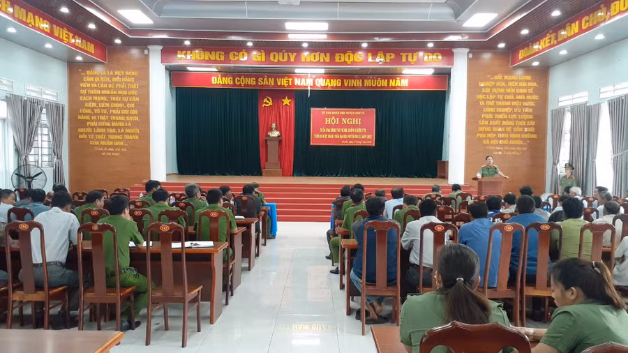 Quang cảnh hội nghị. Ảnh: Hoàng Viên