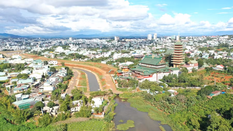 Xây dựng TP. Pleiku theo hướng đô thị thông minh, “Cao nguyên xanh vì sức khỏe”. Ảnh: Quang Tấn