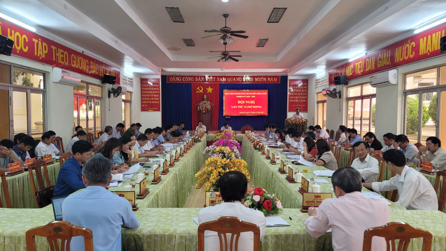 Quang cảnh Hội nghị Ban Chấp hành Đảng bộ huyện Krông Pa. Ảnh: Quang Ngọc Quang cảnh Hội nghị Ban Chấp hành Đảng bộ huyện Krông Pa. Ảnh: Quang Ngọc