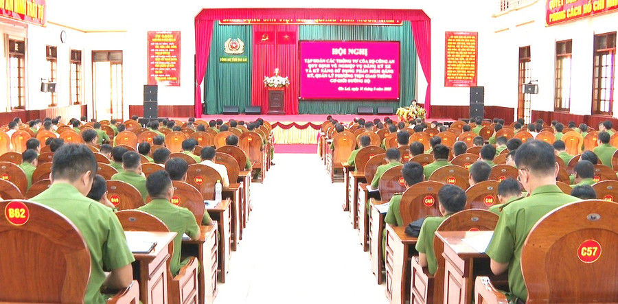 Quang cảnh hội nghị tập huấn. Ảnh: Nông Hòa