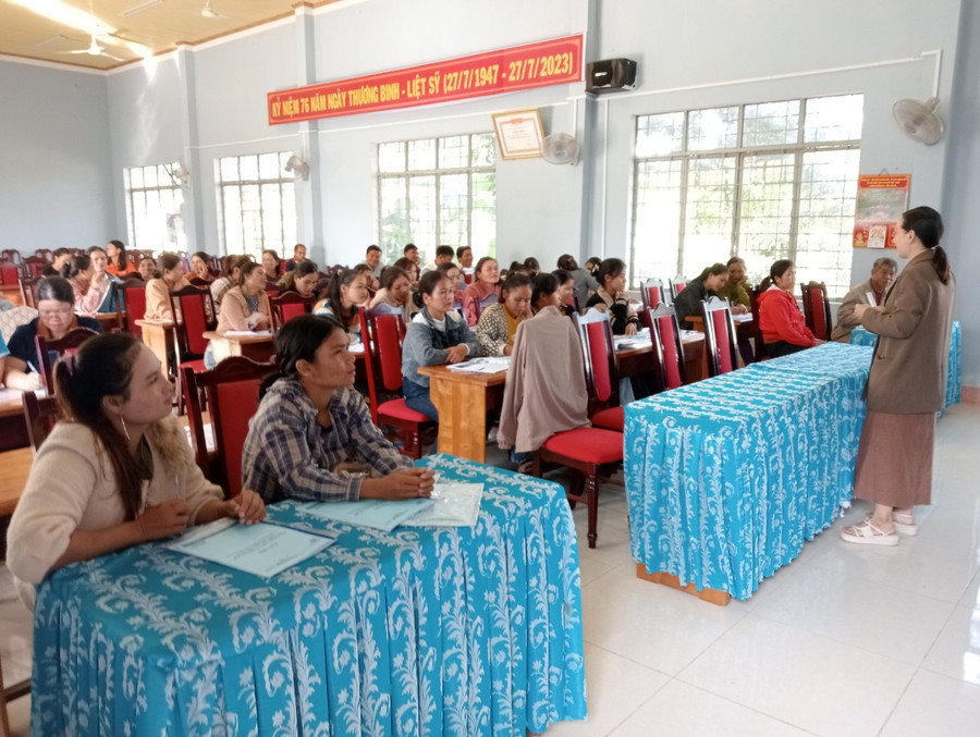 Các học viên tham gia tại lớp tập huấn. Ảnh: Nguyễn Chi Các học viên tham gia tại lớp tập huấn. Ảnh: Nguyễn Chi