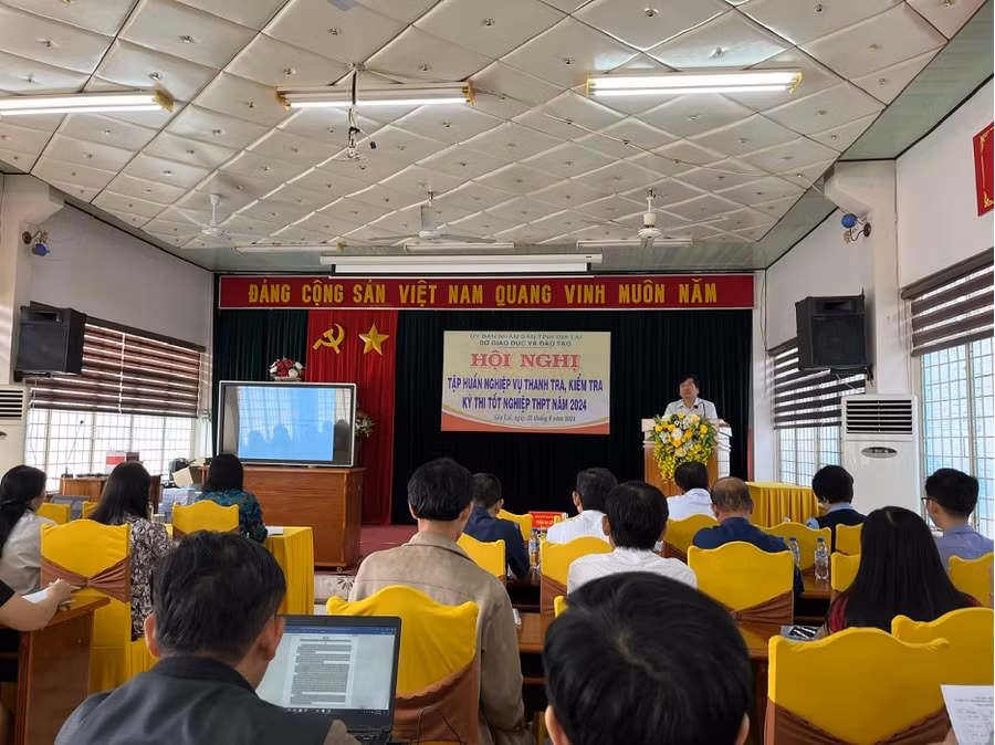 Quang cảnh hội nghị tập huấn nghiệp vụ thanh tra, kiểm tra kỳ thi tốt nghiệp THPT năm 2024. Ảnh: Quang Trương