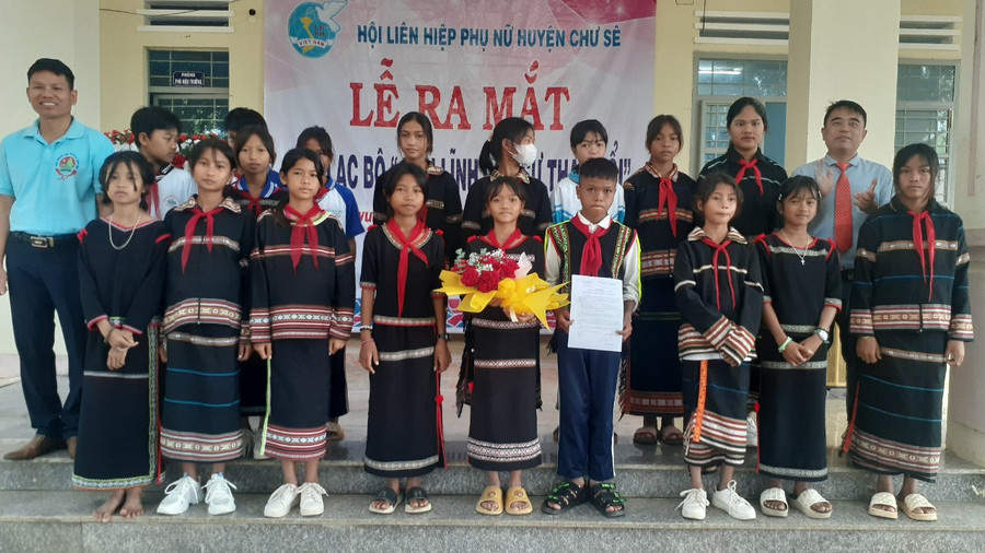 Các thành viên Câu lạc bộ Thủ lĩnh của sự thay đổi tại buổi ra mắt. Ảnh: Hoàng Viên Các thành viên Câu lạc bộ Thủ lĩnh của sự thay đổi tại buổi ra mắt. Ảnh: Hoàng Viên