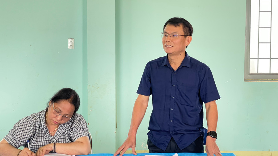 Bí thư Thành ủy Pleiku Trịnh Duy Thuân phát biểu tại buổi sinh hoạt. Ảnh: Bá Bính Bí thư Thành ủy Pleiku Trịnh Duy Thuân phát biểu tại buổi sinh hoạt. Ảnh: Bá Bính