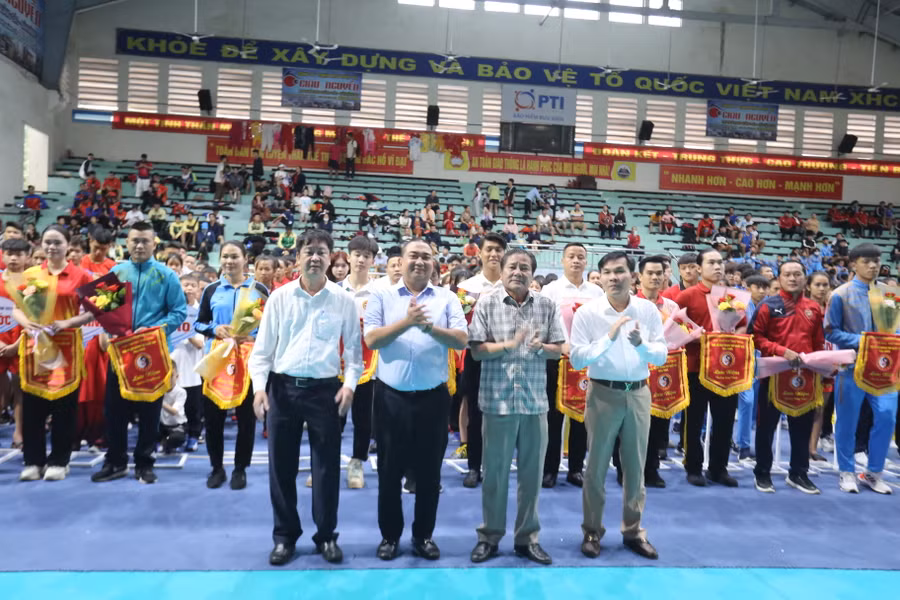 Giải đấu quy tụ hơn 470 VĐV tranh tài. Ảnh: Văn Ngọc