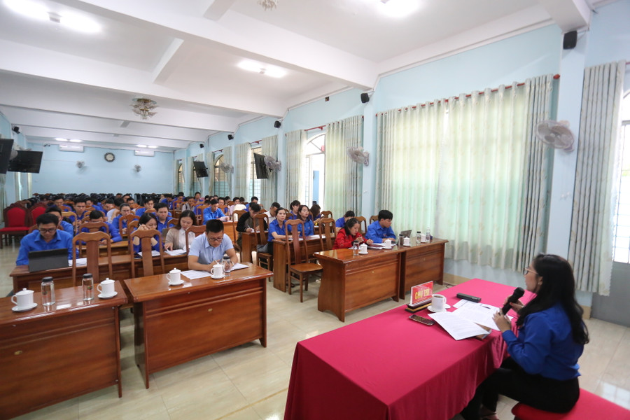 Các đại biểu đã thảo luận nhiều vấn đề tại Hội nghị. Ảnh: Văn Ngọc Các đại biểu đã thảo luận nhiều vấn đề tại Hội nghị. Ảnh: Văn Ngọc