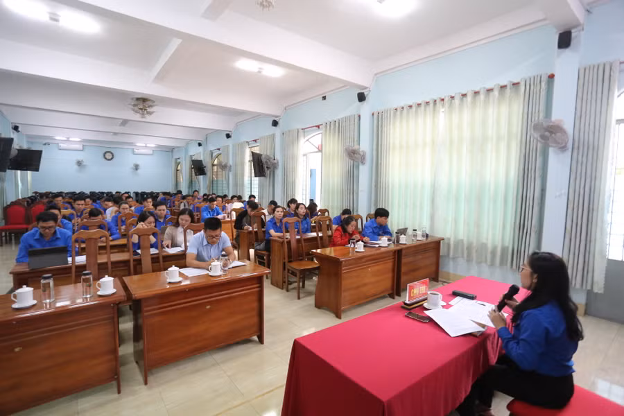 Các đại biểu đã thảo luận nhiều vấn đề tại Hội nghị. Ảnh: Văn Ngọc Các đại biểu đã thảo luận nhiều vấn đề tại Hội nghị. Ảnh: Văn Ngọc