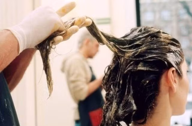 Một phụ nữ phải nhập viện cấp cứu do sốc phản vệ thuốc nhuộm. Ảnh minh họa