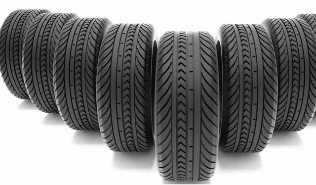 Theo phân tích của ResearchAndMarkets, hơn 60% người dân Việt Nam sở hữu xe máy, cao hơn đáng kể so với mức trung bình toàn cầu, trong khi tỷ lệ sở hữu ô tô là dưới 30 xe/1000 người