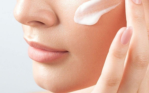 Thu hồi, tiêu hủy lô mỹ phẩm Estro Skin Royal do chứa chất bảo quản ảnh 1