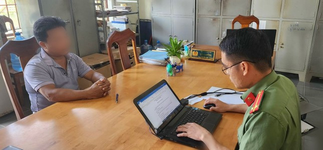 Ông N.V. tại cơ quan Công an huyện Đạ Tẻh