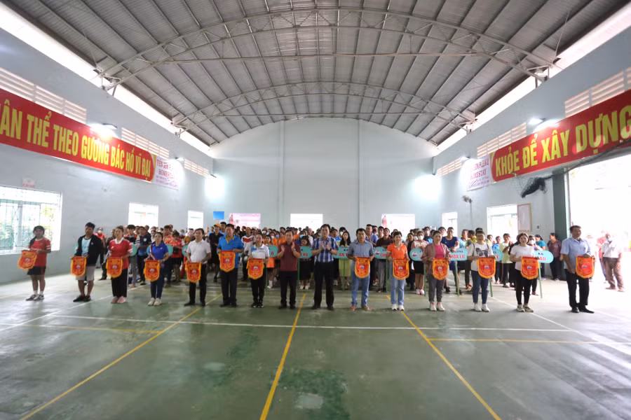 Hội thi có sự tham gia của hơn 260 VĐV. Ảnh: Văn Ngọc