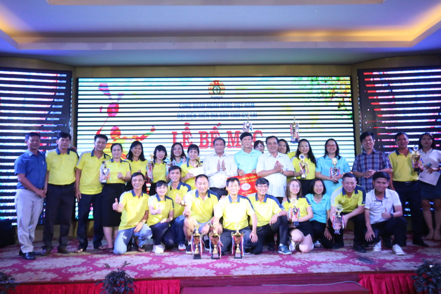 Agribank Gia Lai đã xuất sắc đứng đầu Hội thao. Ảnh: Văn Ngọc