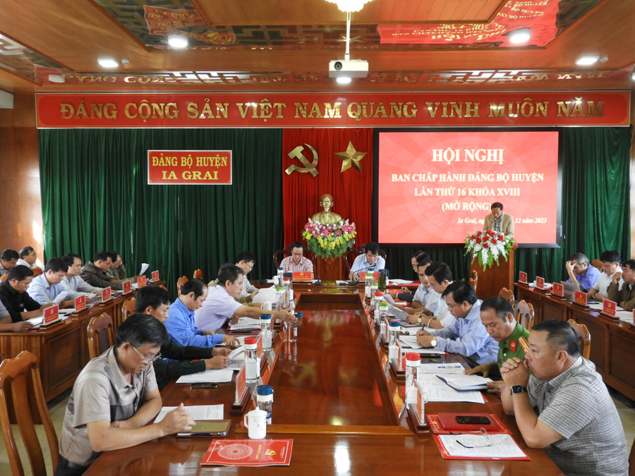 Quang cảnh hội nghị Ban Chấp hành Đảng bộ huyện Ia Grai. Ảnh Thanh Nhật