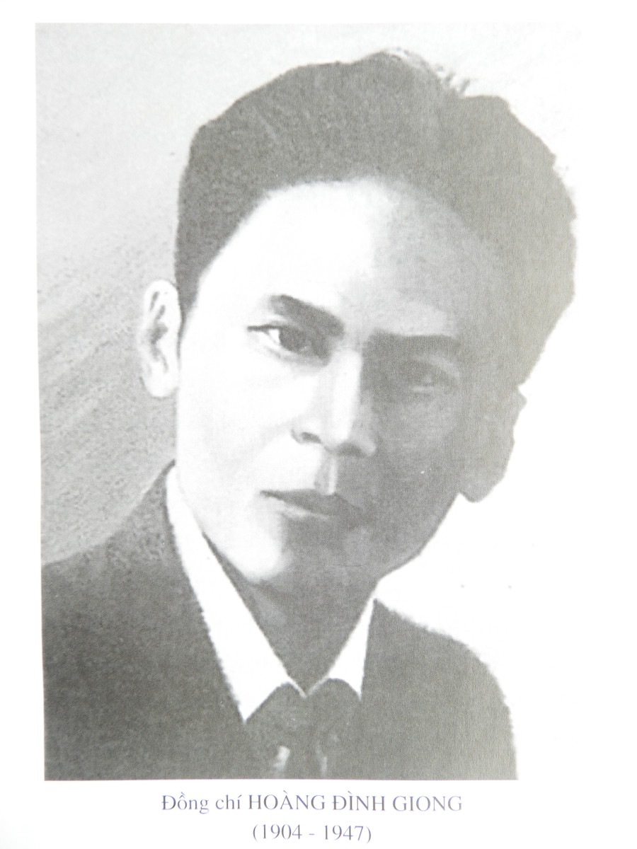 Đồng chí Hoàng Đình Giong người có nhiều cống hiến lớn lao cho Đảng và sự nghiệp cách mạng Việt Nam. Ảnh chụp từ tư liệu: Thanh Nhật Đồng chí Hoàng Đình Giong người có nhiều cống hiến lớn lao cho Đảng và sự nghiệp cách mạng Việt Nam. Ảnh chụp từ tư liệu: Thanh Nhật