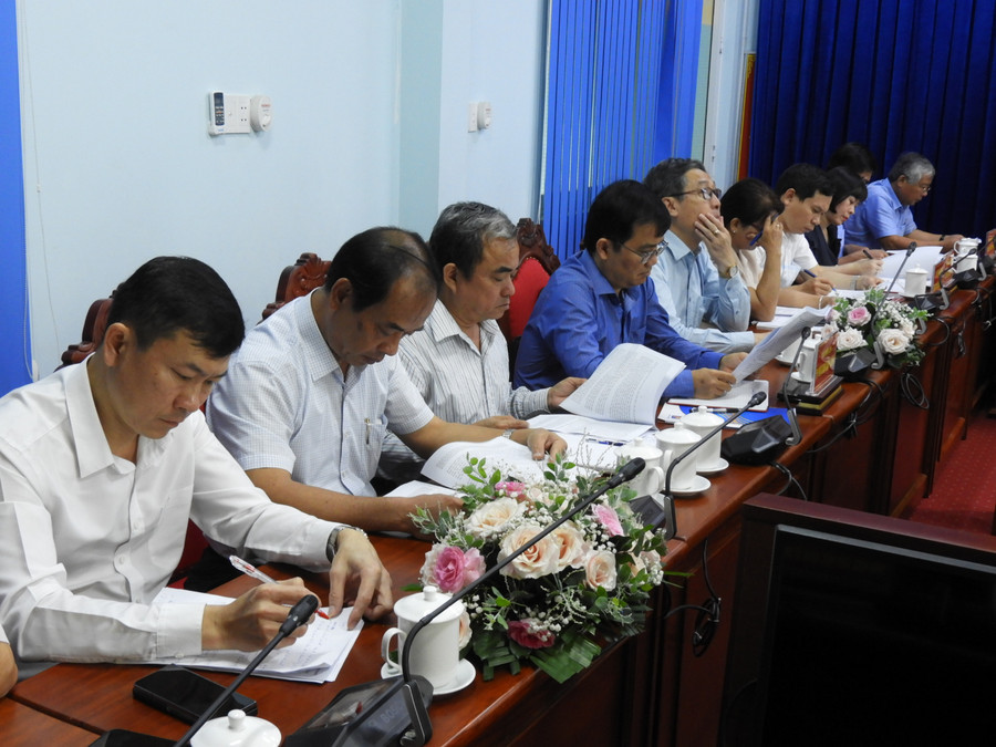 Các ủy viên Ban Chấp hành Đảng bộ Khối tham dự hội nghị. Ảnh Thanh Nhật Các ủy viên Ban Chấp hành Đảng bộ Khối tham dự hội nghị. Ảnh Thanh Nhật