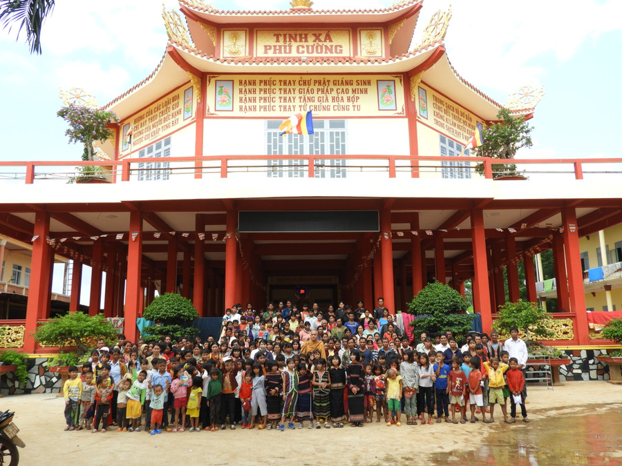 Việc thành lập 3 tịnh xá Phú Cường, Ngọc Đồng, Ngọc Chư đã tạo điều kiện thuận lợi cho hơn 3.500 phật tử dân tộc thiểu số huyện Chư Sê và Chư Pưh tham gia sinh hoạt đạo. Ảnh Thanh Nhật Việc thành lập 3 tịnh xá Phú Cường, Ngọc Đồng, Ngọc Chư đã tạo điều kiện thuận lợi cho hơn 3.500 phật tử dân tộc thiểu số huyện Chư Sê và Chư Pưh tham gia sinh hoạt đạo. Ảnh Thanh Nhật