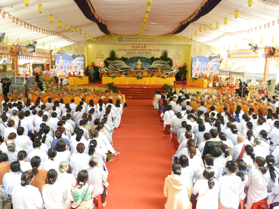 Quang cảnh Đại lễ Tự tứ tăng và Vu Lan báo hiếu Phật lịch 2568 tại lễ đài Tịnh xá Ngọc Phúc thành phố Pleiku. Ảnh Thanh Nhật Quang cảnh Đại lễ Tự tứ tăng và Vu Lan báo hiếu Phật lịch 2568 tại lễ đài Tịnh xá Ngọc Phúc thành phố Pleiku. Ảnh Thanh Nhật