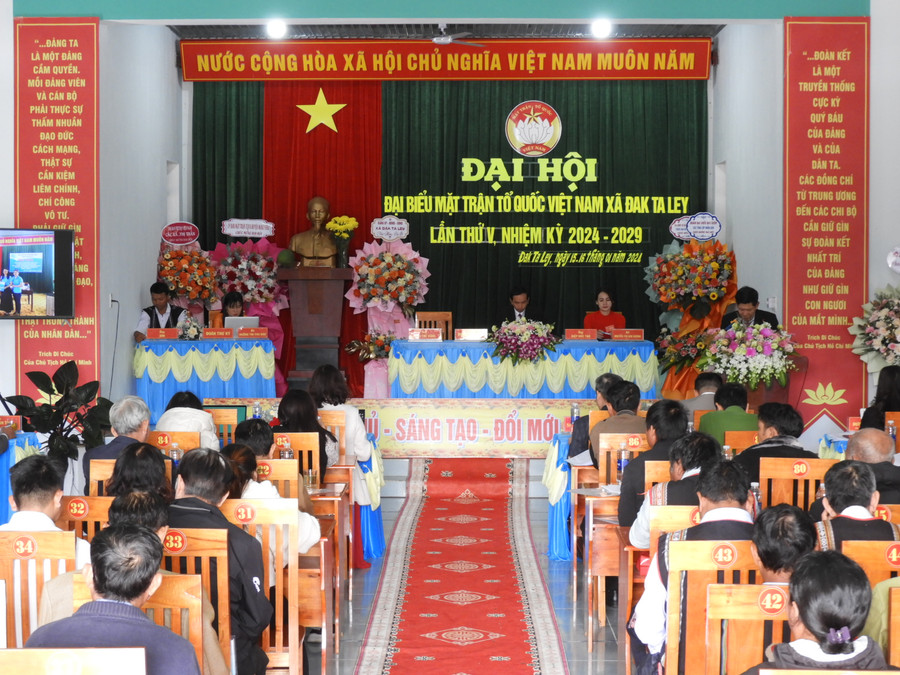 Quang cảnh Đại hội đại biểu MTTQ Việt Nam xã Đak Ta Ley-Đại hội điểm cấp xã của huyện Mang Yang. Ảnh Thanh Nhật Quang cảnh Đại hội đại biểu MTTQ Việt Nam xã Đak Ta Ley-Đại hội điểm cấp xã của huyện Mang Yang. Ảnh Thanh Nhật