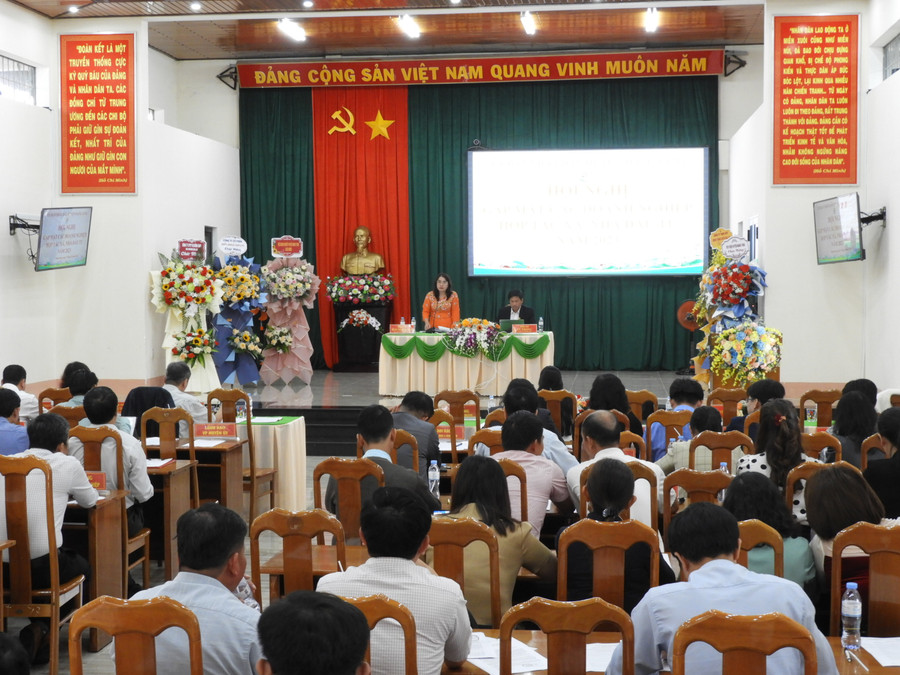 Quang cảnh tại buổi gặp mặt các doanh nghiệp, hợp tác xã, nhà đầu tư trên địa bàn huyện Mang Yang. Ảnh Thanh Nhật