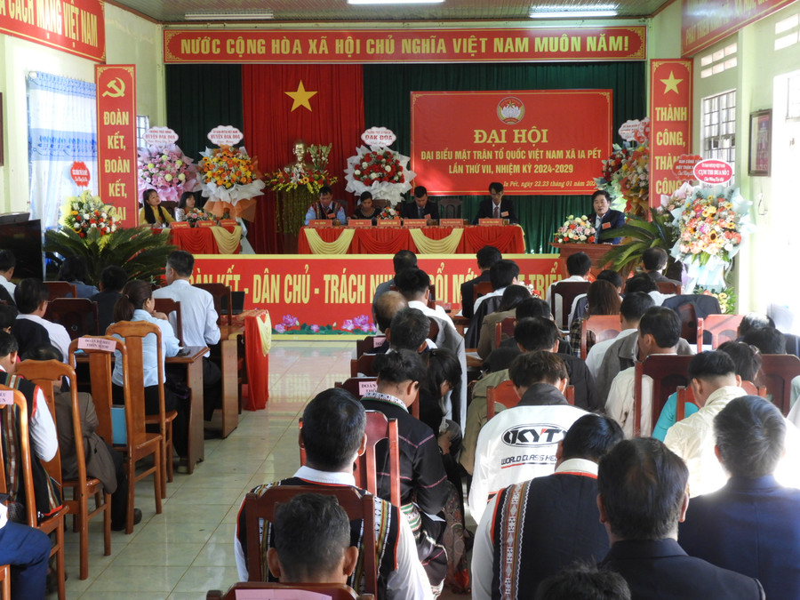 Quang cảnh Đại hội đại biểu MTTQ Việt Nam xã Ia Pết. Ảnh Thanh Nhật Quang cảnh Đại hội đại biểu MTTQ Việt Nam xã Ia Pết. Ảnh Thanh Nhật