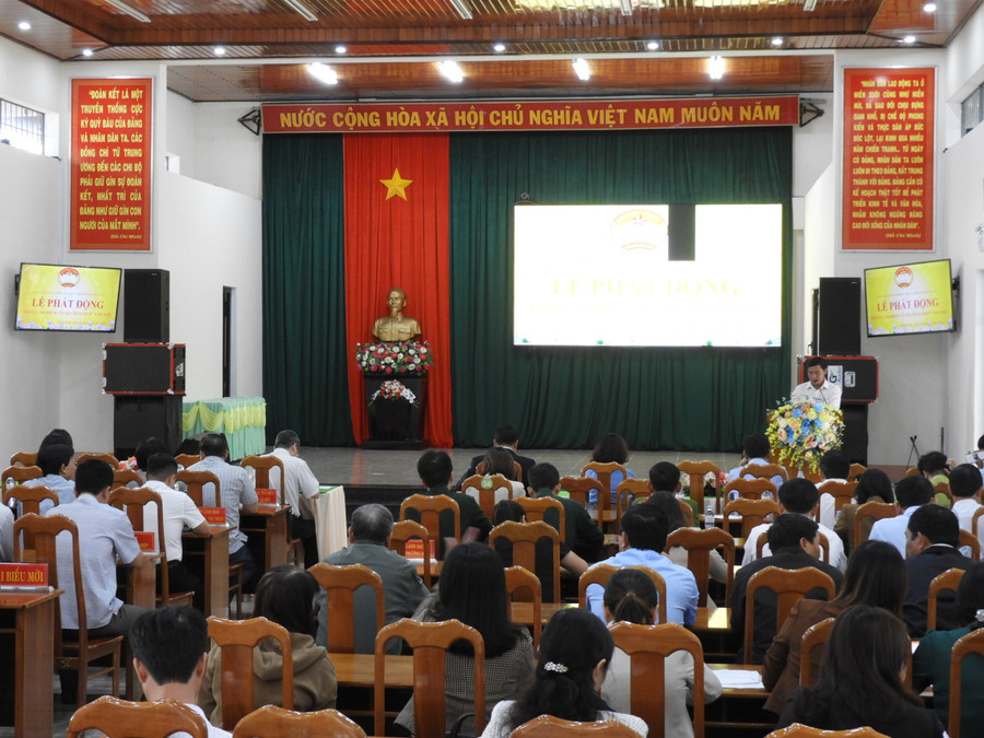 Quang cảnh lễ phát động xây dựng Quỹ “Vì người nghèo” năm 2023 của huyện Mang Yang. Ảnh Thanh Nhật