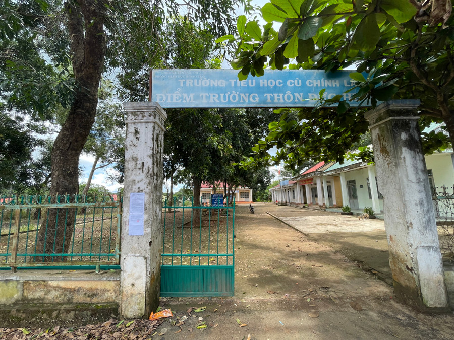 Điểm trường tại thôn Đức Hưng có 5 phòng học cho 5 khối lớp. Ảnh: Văn Ngọc Điểm trường tại thôn Đức Hưng có 5 phòng học cho 5 khối lớp. Ảnh: Văn Ngọc