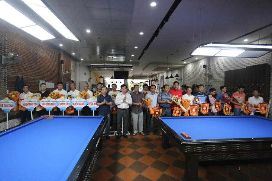 123 cơ thủ sẽ so tài ở giải đấu năm nay. Ảnh: Văn Ngọc 123 cơ thủ sẽ so tài ở giải đấu năm nay. Ảnh: Văn Ngọc