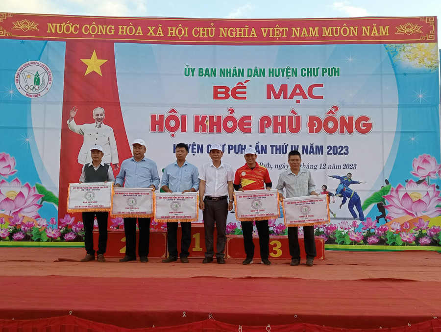 Các trường THCS giành thứ hạng cao ở kỳ Hội khỏe lần này. Ảnh: Minh Hải Các trường THCS giành thứ hạng cao ở kỳ Hội khỏe lần này. Ảnh: Minh Hải