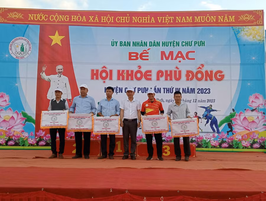 Các trường THCS giành thứ hạng cao ở kỳ Hội khỏe lần này. Ảnh: Minh Hải