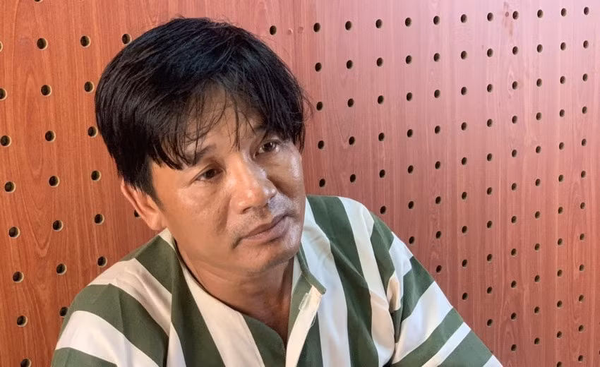 Đối tượng Dương Phú Hiền tại Công an TP. Thủ Dầu Một, tỉnh Bình Dương. Ảnh: Công an tỉnh Bình Dương