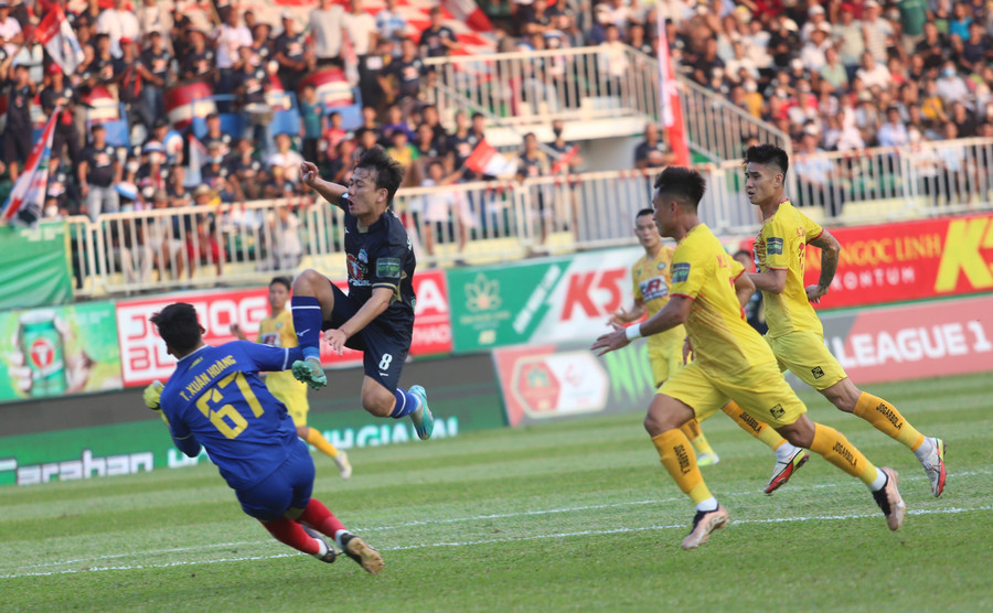 HAGL đã có hiệp 1 chơi đầy thăng hoa. Ảnh: Văn Ngọc