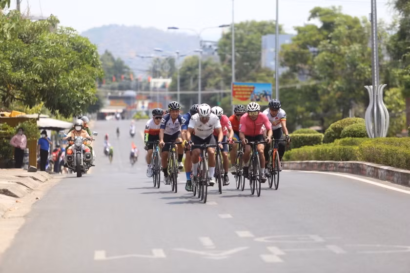 Phong trào xe đạp thể thao tại Gia Lai đang có bước phát triển mạnh mẽ. Ảnh: Văn Ngọc