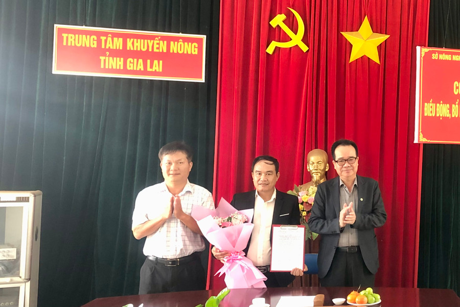 Ông Phạm Hữu Phước giữ chức vụ Giám đốc Trung tâm Khuyến nông tỉnh từ ngày 1-2-2024. Ảnh: Lê Nam Ông Phạm Hữu Phước giữ chức vụ Giám đốc Trung tâm Khuyến nông tỉnh từ ngày 1-2-2024. Ảnh: Lê Nam