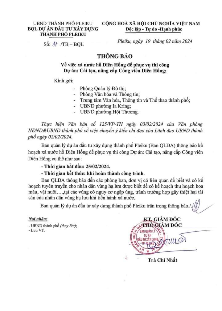 Thông báo lịch xả nước Hồ Diên hồng của Ban Quản lý đầu tư xây dựng TP. Pleiku. Ảnh: Lê Nam Thông báo lịch xả nước Hồ Diên hồng của Ban Quản lý đầu tư xây dựng TP. Pleiku. Ảnh: Lê Nam