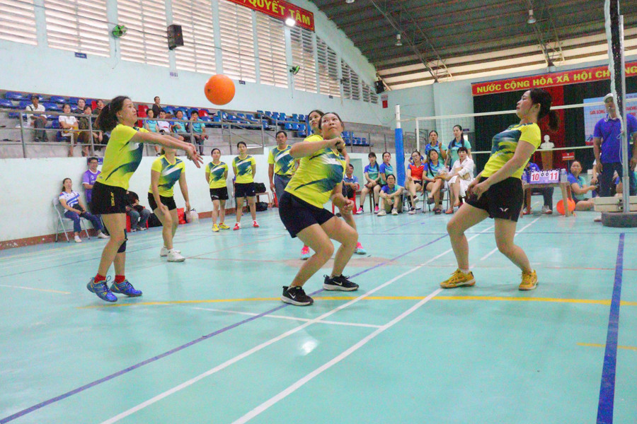 Các trận đấu đã diễn ra hấp dẫn và quyết liệt. Ảnh: Văn Ngọc Các trận đấu đã diễn ra hấp dẫn và quyết liệt. Ảnh: Văn Ngọc